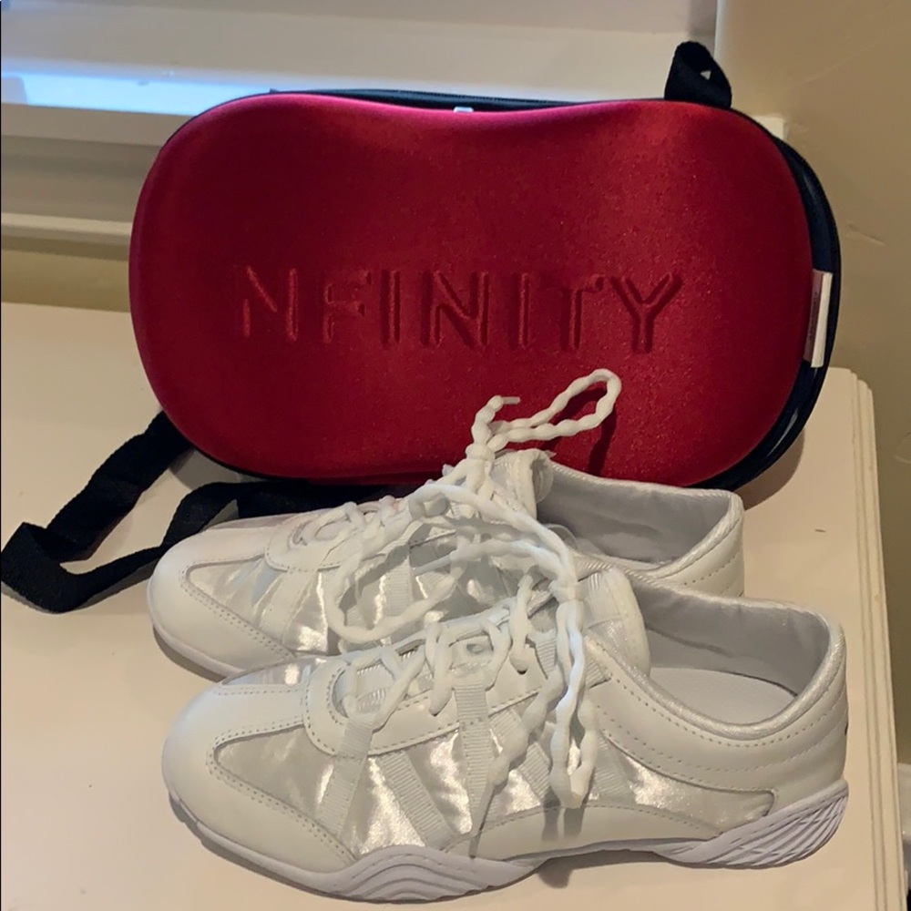 Brand new NFINITY evolution cheer shoes